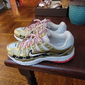 Nike p-6000